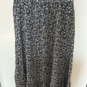Floral maxi skirt !